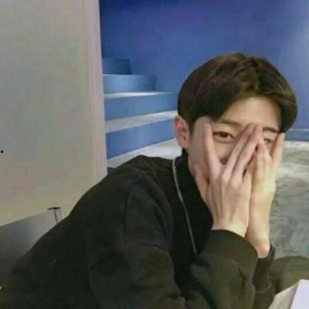 吃瓜娱乐微博头像男,揭秘吃瓜娱乐界男星们的微博头像魅力 第1张 吃瓜娱乐微博头像男,揭秘吃瓜娱乐界男星们的微博头像魅力 第1张